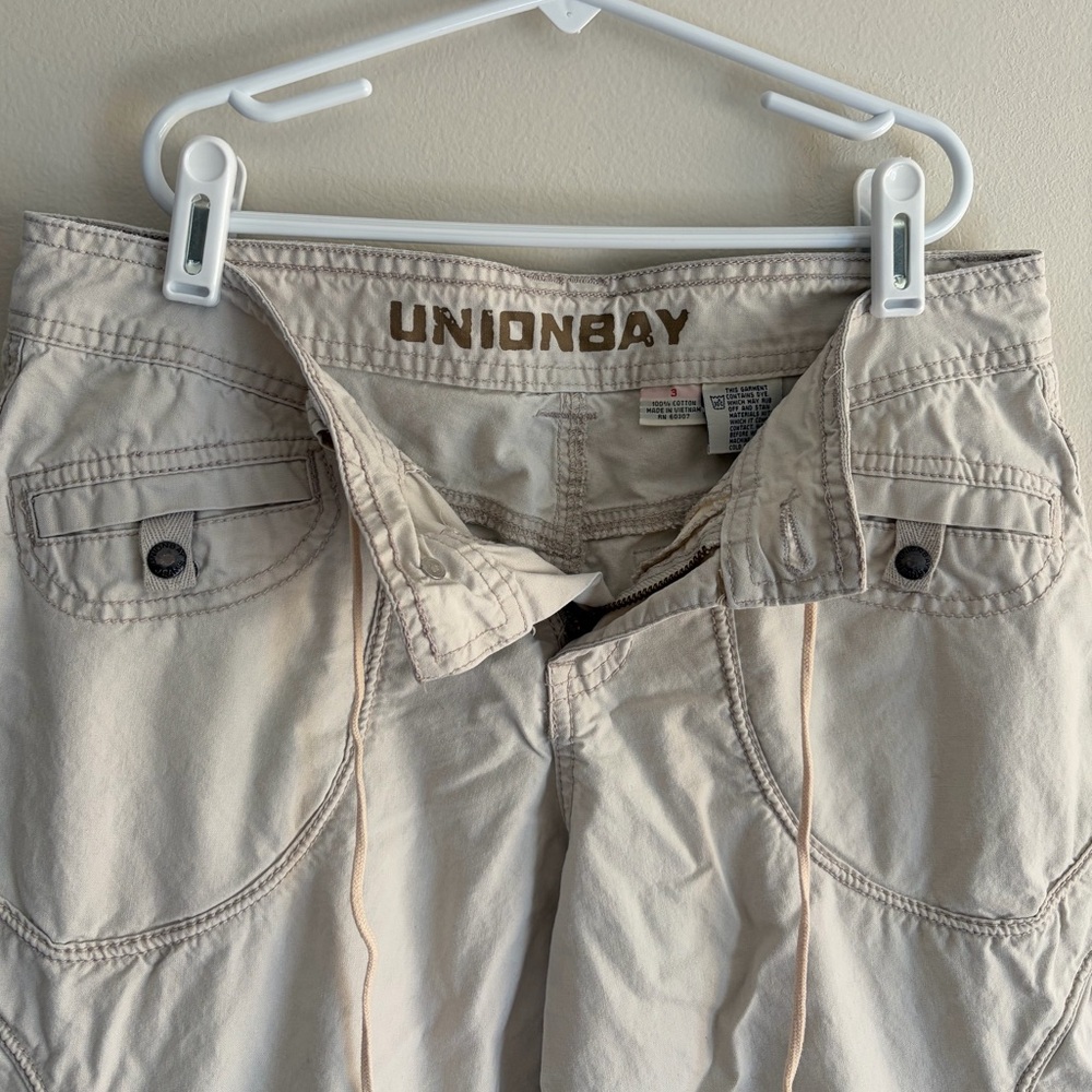 Vintage Women’s Cargo Pants - Picture 4 of 6